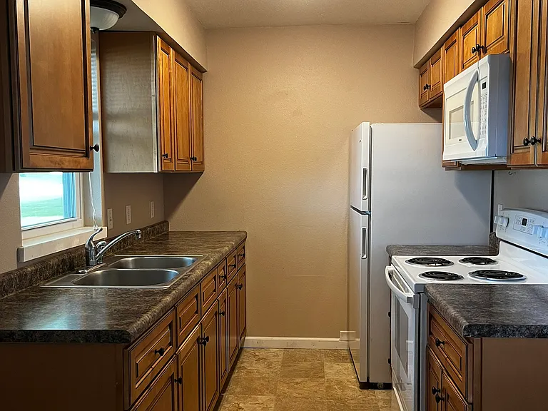 503 W Elm Dr #14 — Photo 1