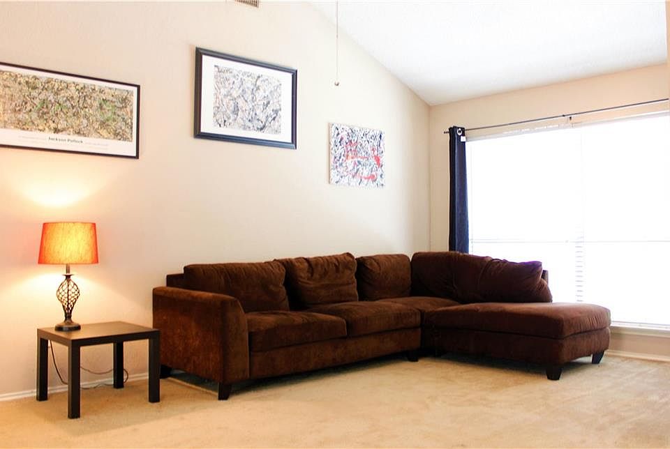 1st image of 2728 Branch Hollow Dr