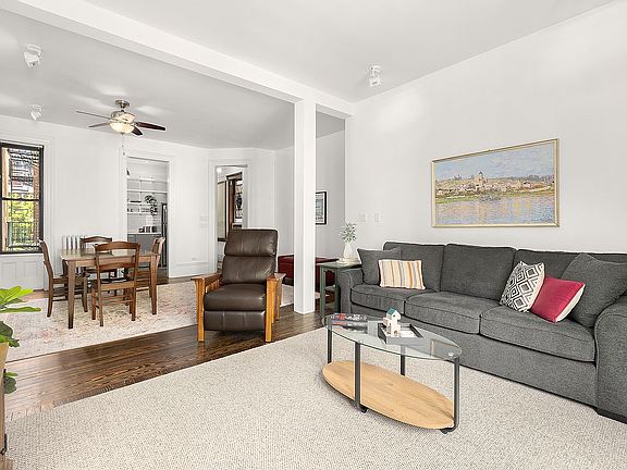 3rd image of 234 W 21st St APT 21