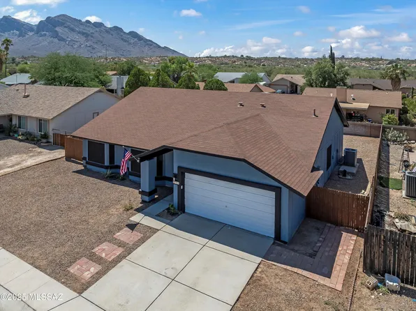 1517 W Oak Shadows Dr, Tucson, AZ 85737