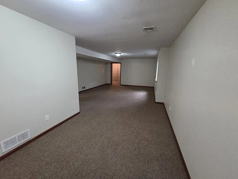 930 Ratone St — Photo 12