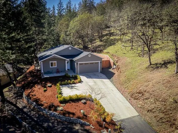 250 Oak Knl, Jacksonville, OR 97530