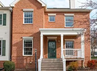 6025 Cottontail Trl, Madison, WI 53718