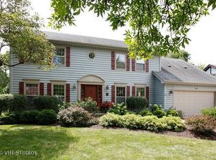 288 Winding Creek Dr, Naperville, IL 60565
