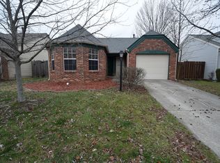 9675 Alexander Ln, Fishers, IN 46038