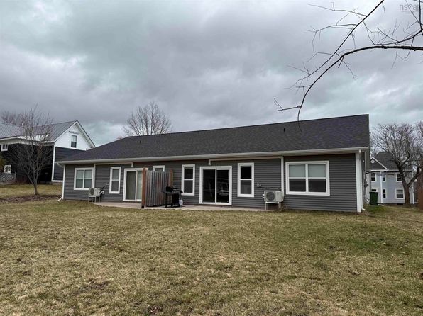 116 Stellar St, Stellarton, NS B0K 1S0