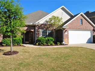 812 Valley Ridge Rd, Burleson, TX 76028