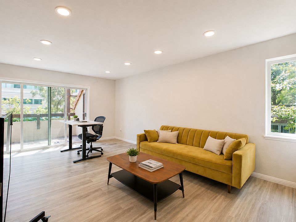 1st image of 282 Tradewinds Dr