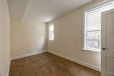 2816 N Troy St #2F — Photo 5