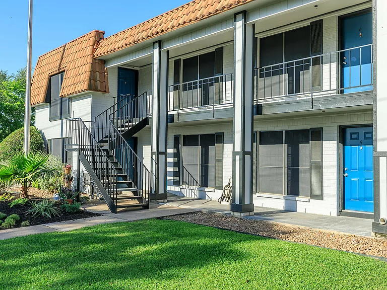 Villas At Braeburn — Photo 7