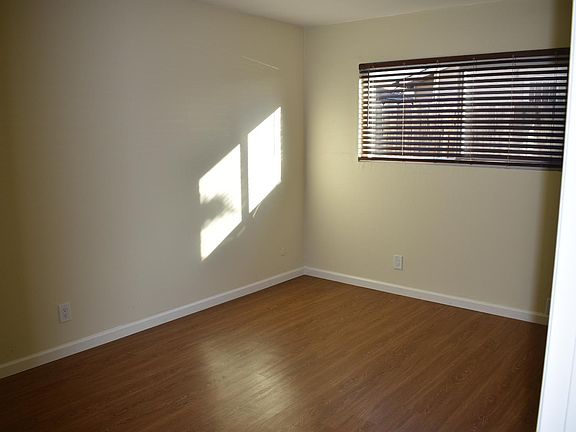 2nd image of 4245 Central Ave APT 1