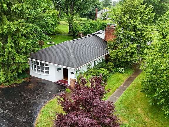 3rd image of 1180 Lane Allen Rd