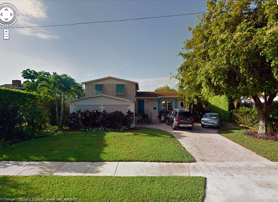 128 Worth CT N West Palm Beach, FL Water View!