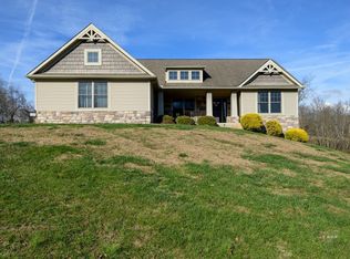 1030 Georges Creek Rd, Gallipolis, OH 45631