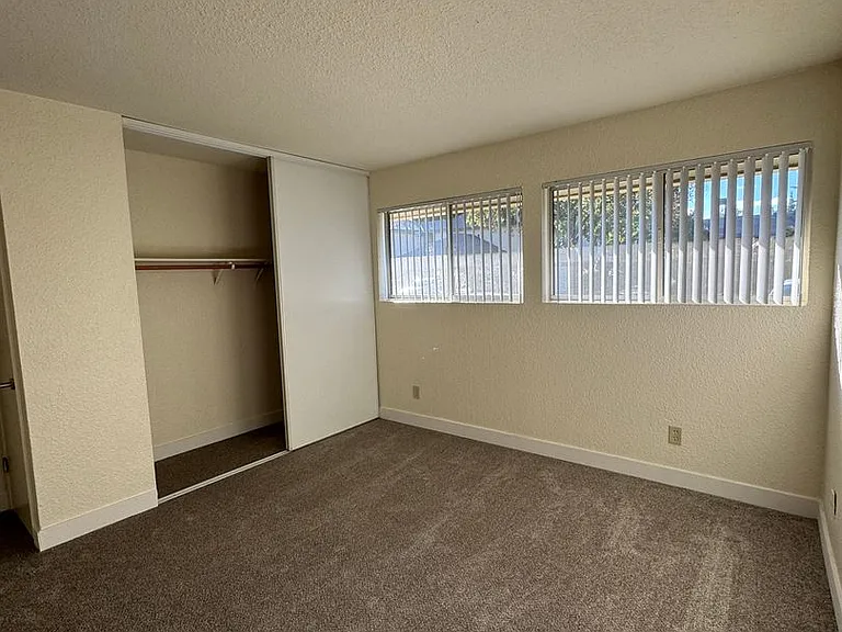 2950 Portage Bay — Photo 130