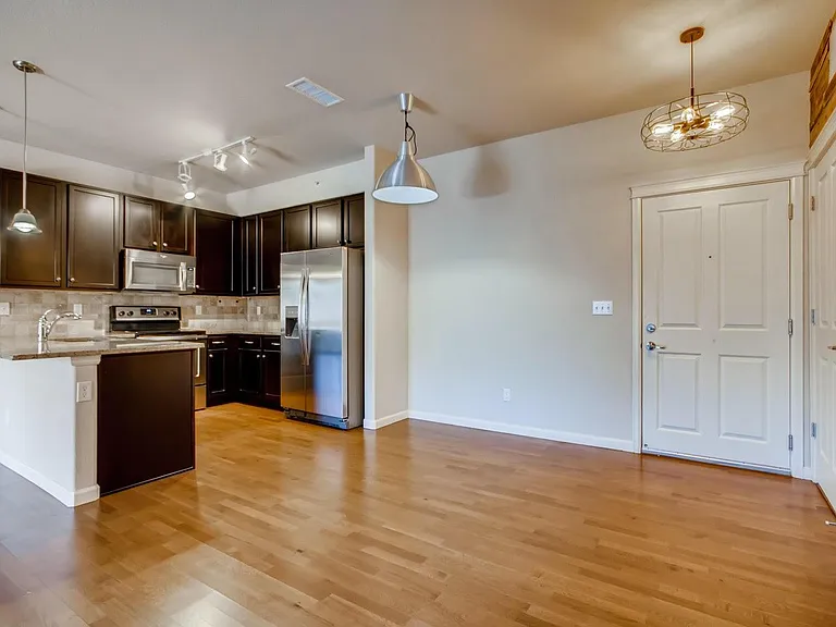 1162 Rockhurst Dr #405 — Photo 4