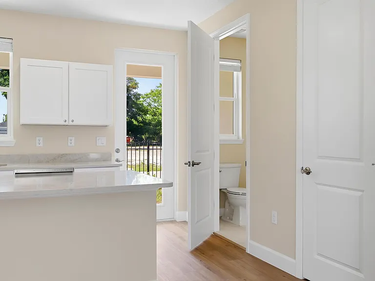216 S Florida Ave #2 — Photo 6
