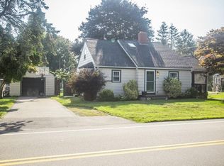 352 Forest Ave, Middletown, RI 02842