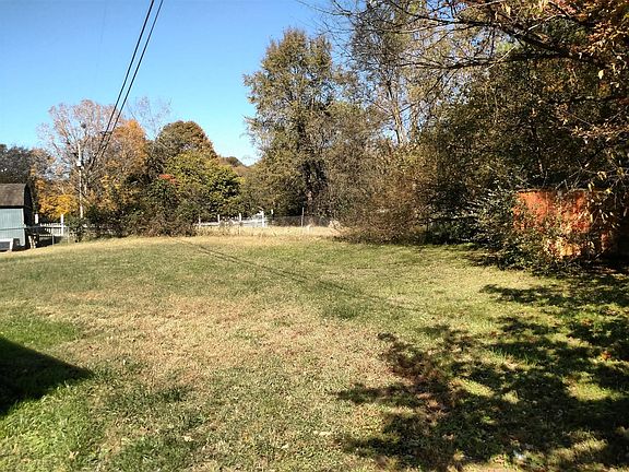 3rd image of 7816 Old Charlotte Pike