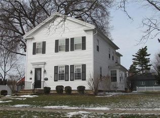 307 W Harrison St, Maumee, OH 43537