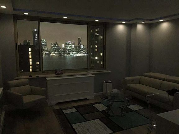 3rd image of 250 S End Ave APT 16A