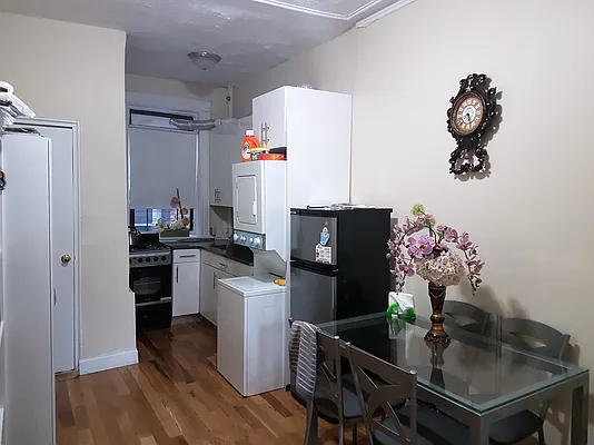 Rented by East Williamsburg Realty Inc | media 5