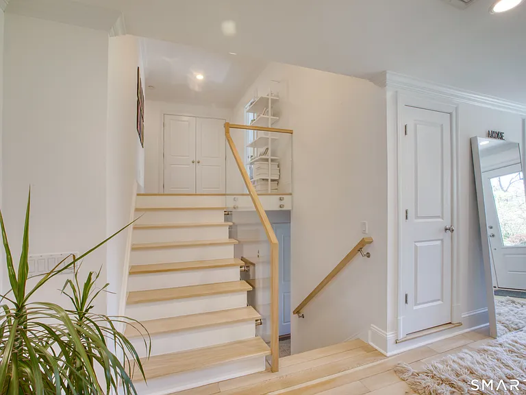 35 Dartmouth Rd — Photo 18