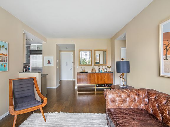 2nd image of 200 Chambers St APT 4G