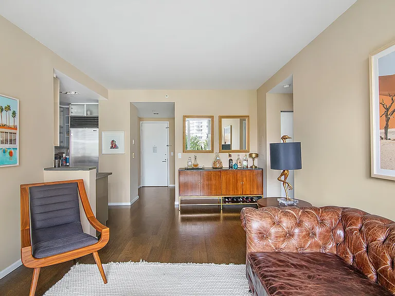 200 Chambers St #4G — Photo 3