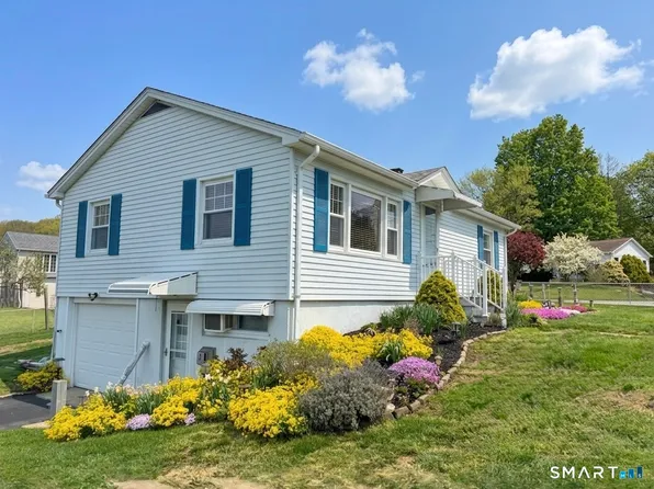 8 Teddy Lane, Norwich, CT 06360