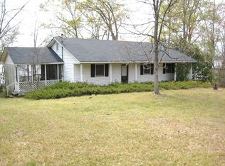 1166 Joyner Dr, Summerton, SC 29148