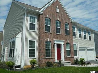 2195 Flintlock Dr, Hummelstown, PA 17036