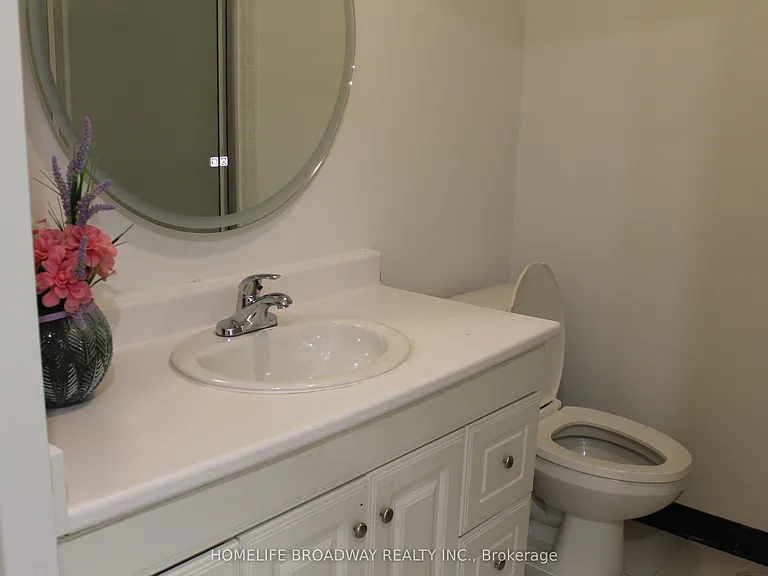 1240 Bantham St — Photo 24