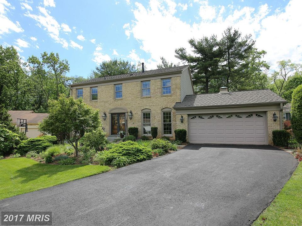1st image of 1906 Woodgate Ln