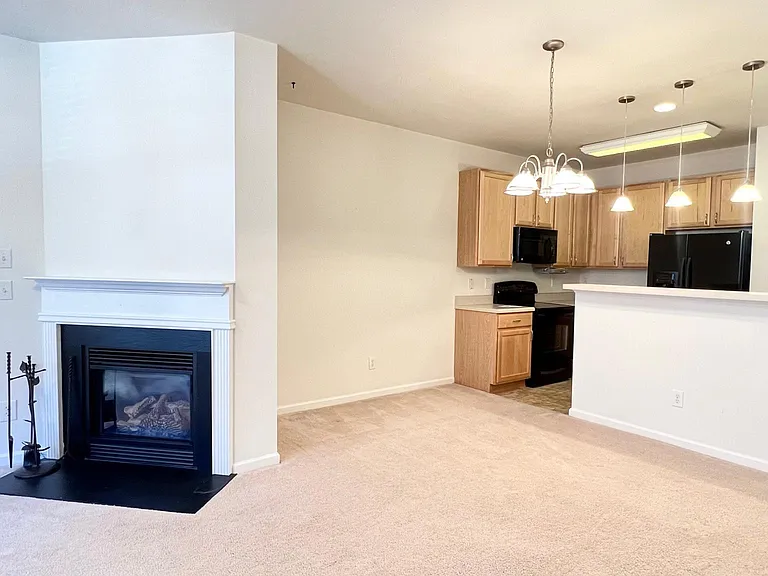 8235 Belneath Ct — Photo 3
