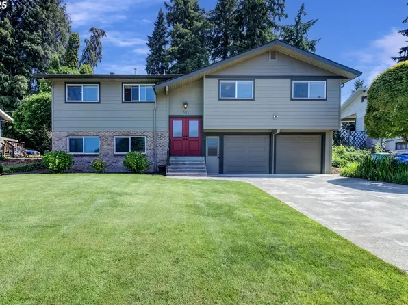 703 NW 94th St, Vancouver, WA 98665