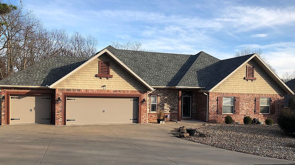 11 Renfrew Drive 