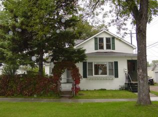 518 8th Ave N, Grand Forks, ND 58203