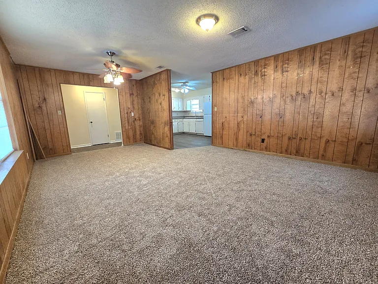 3230 Palmdale Ave — Photo 6
