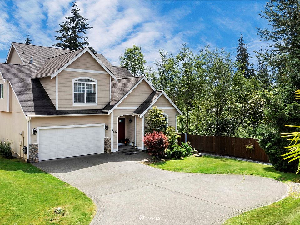 Long Driveway to Your New Home!>