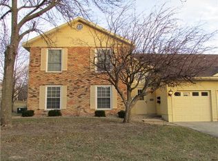 4007 Summerfield Ln NE #2, Cedar Rapids, IA 52402