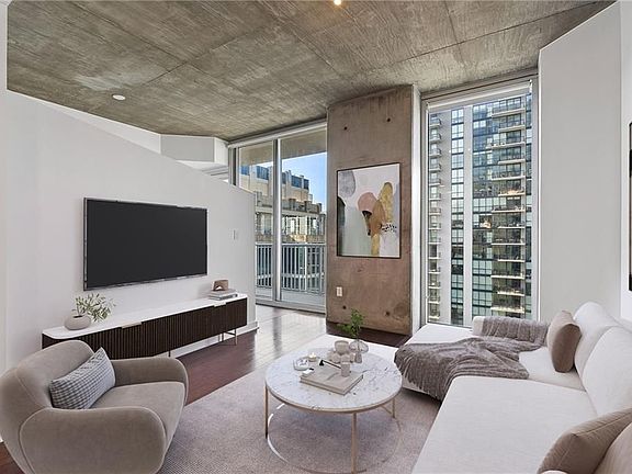 3rd image of 855 W Peachtree St NE #2211