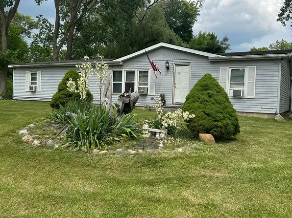 7010 Lewis Rd, Mount Morris, MI 48458