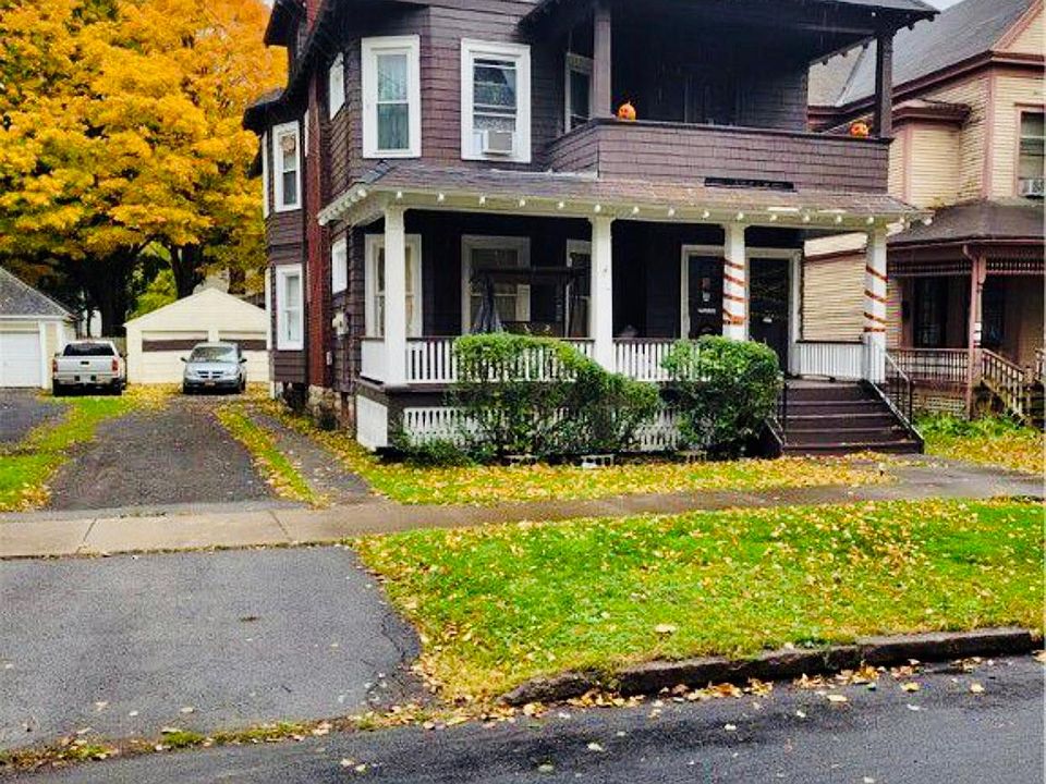 1st image of 223 McLennan Ave