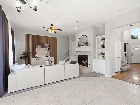 5th image of 3903 Rive Ln