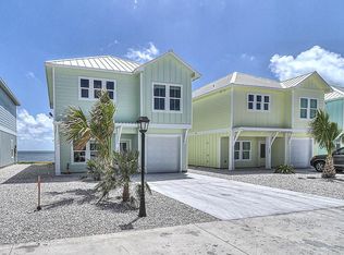 163 Seven Palms Dr, Rockport, TX 78382