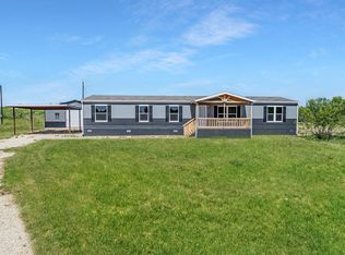 1057 Hopewell Rd, Bellevue, TX 76228