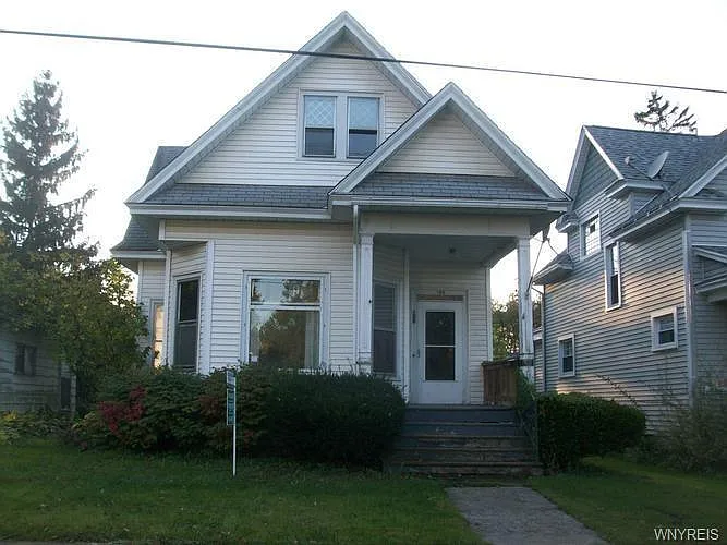 150 Wilson St photo 1