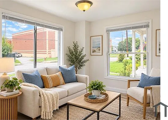 3 bed, 1372 sqft, $1,749 — Photo 2