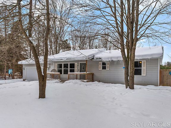 3rd image of 3651 Strand Rd